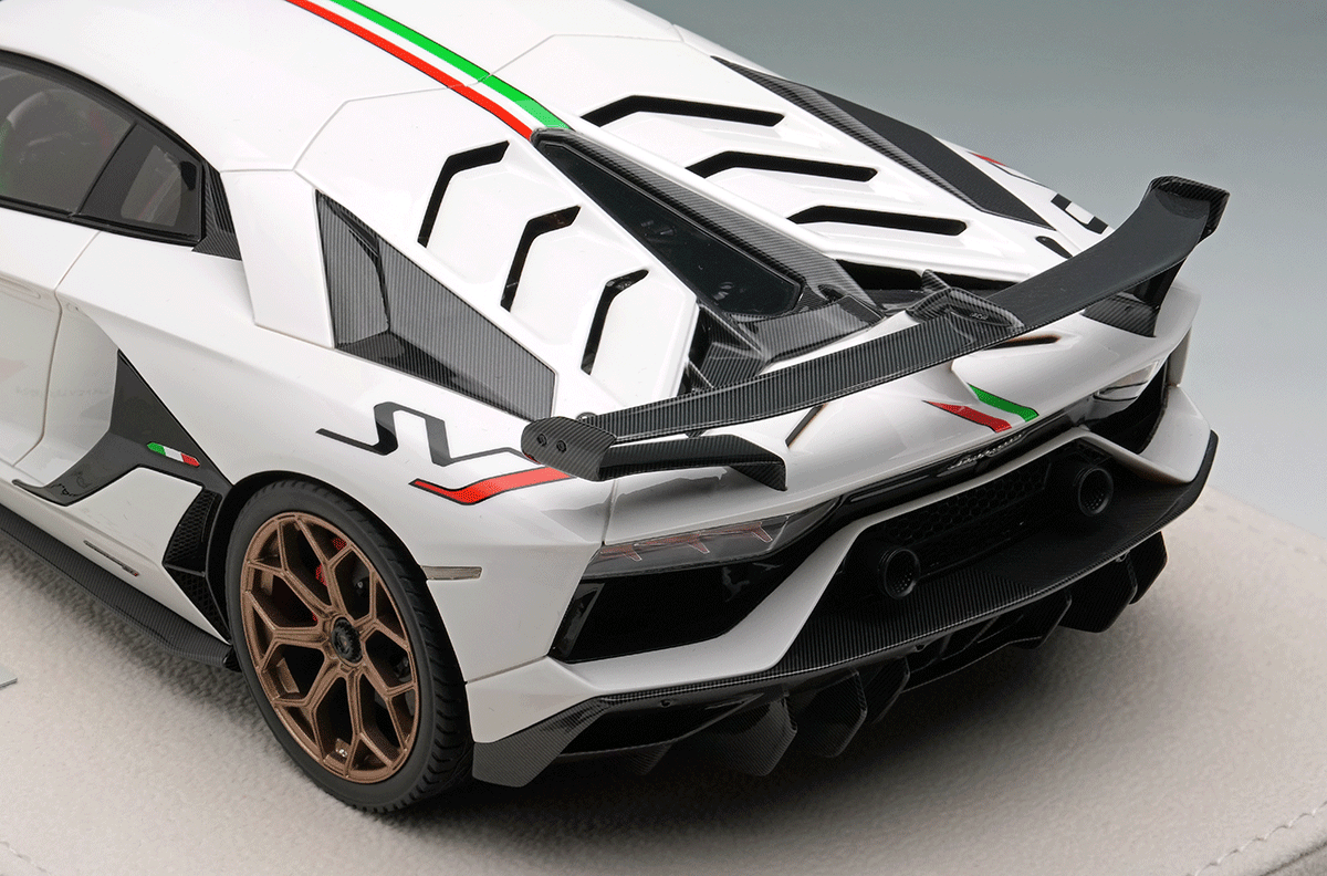 Make Up Co., Ltd. / Lamborghini Aventador SVJ 2018